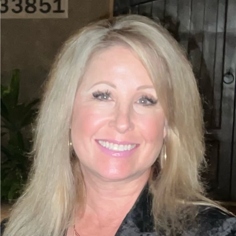 Meet your Posher, Victoria